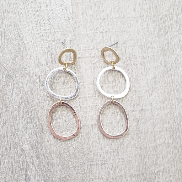 Triple Link Dangle Earrings - Picture 5 of 5